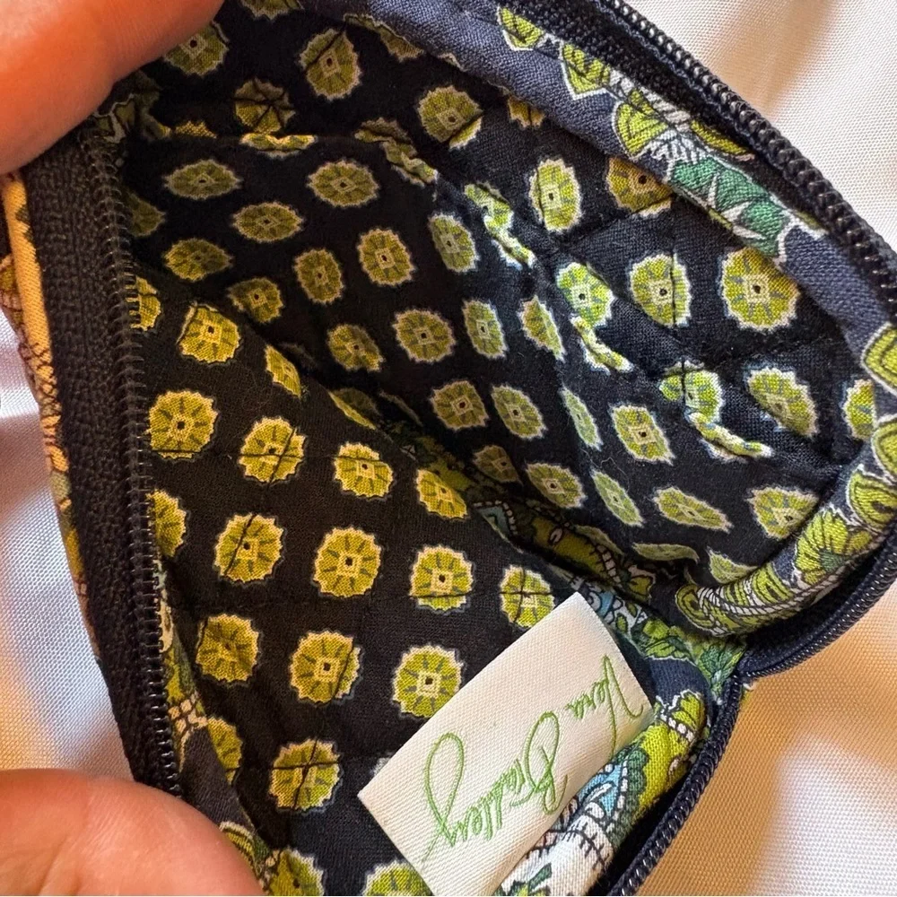 Vera Bradley Women's Quilted Wallet - Green and Black - Picture 4 of 7